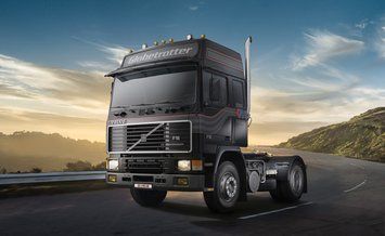 Збірна модель 1/24 вантажний автомобіль Volvo F16 Globetrotter Italeri 3923 IT3923 фото