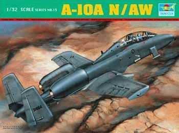 Збірна модель літака A-10A N/AW TR02215 фото