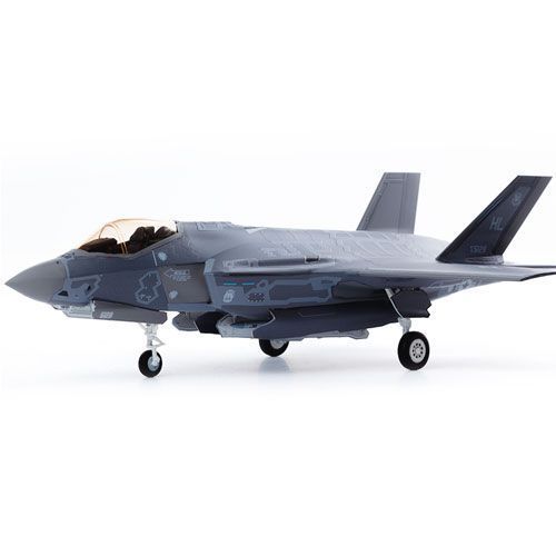 1/72 F-35A "Seven Nation Air Force" AC12561 фото