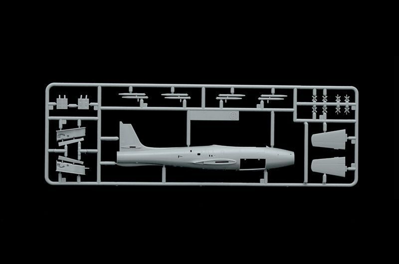 F-84 E/G Thunderjet IT1321 фото